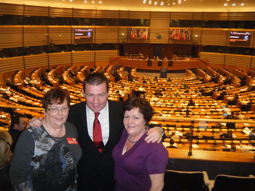 Alan with Nora and Mary Shanahan